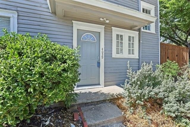 4039 Roswell Street - Photo 1