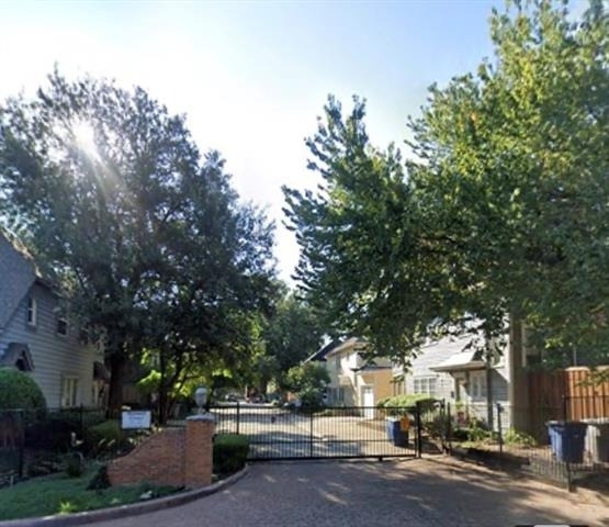 4039 Roswell Street - Photo 4
