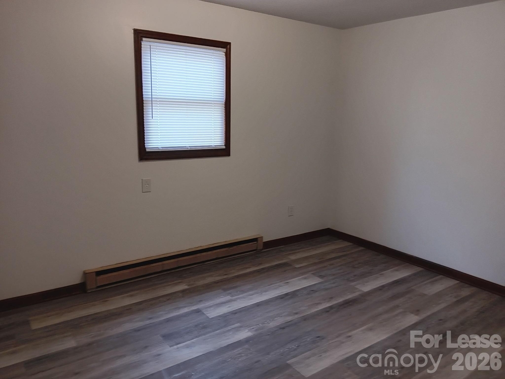 304 Kristin Lane - Photo 3