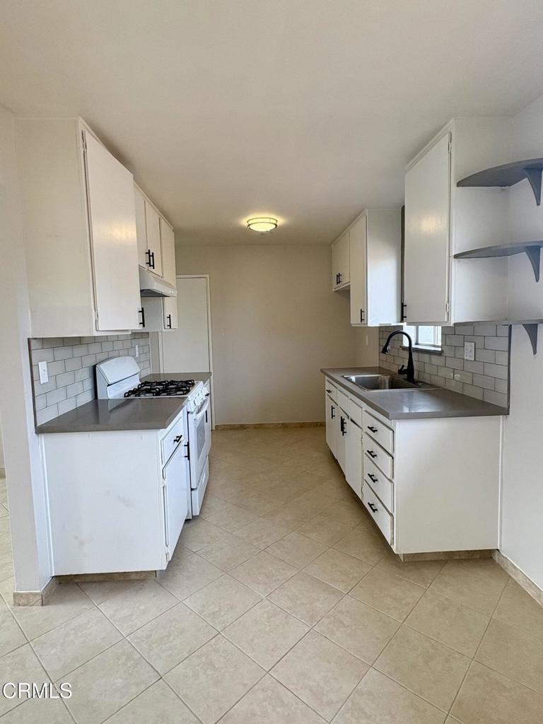 1951 N Ventura Road - Photo 2