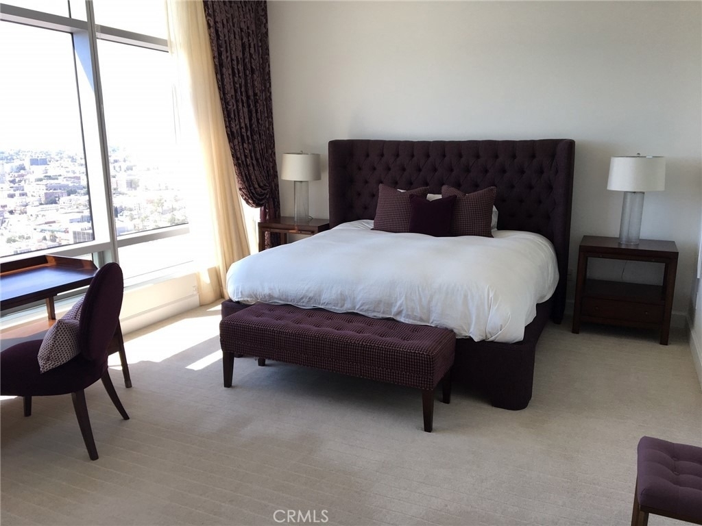 900 W Olympic Boulevard - Photo 11