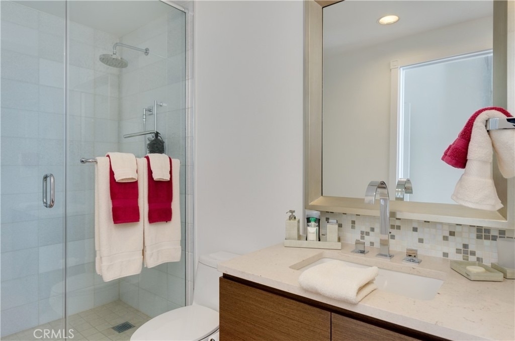 900 W Olympic Boulevard - Photo 7