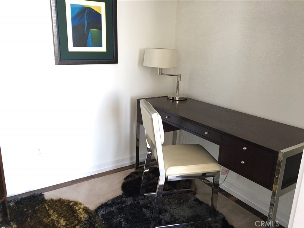 900 W Olympic Boulevard - Photo 2