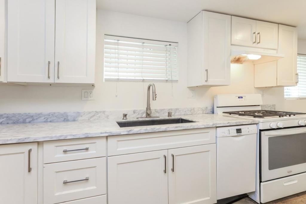 1432 12th Street - Photo 5