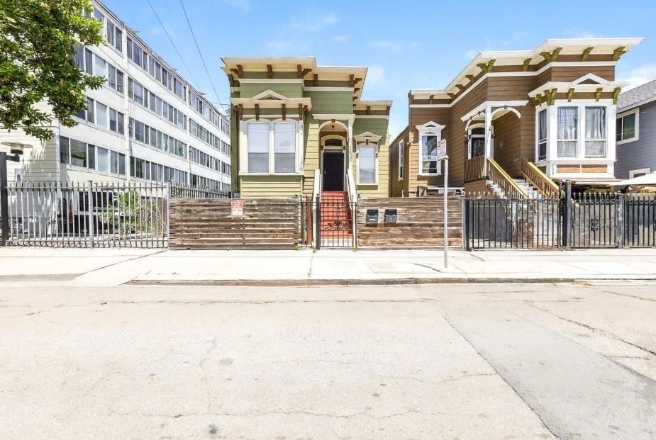 1432 12th Street - Photo 0