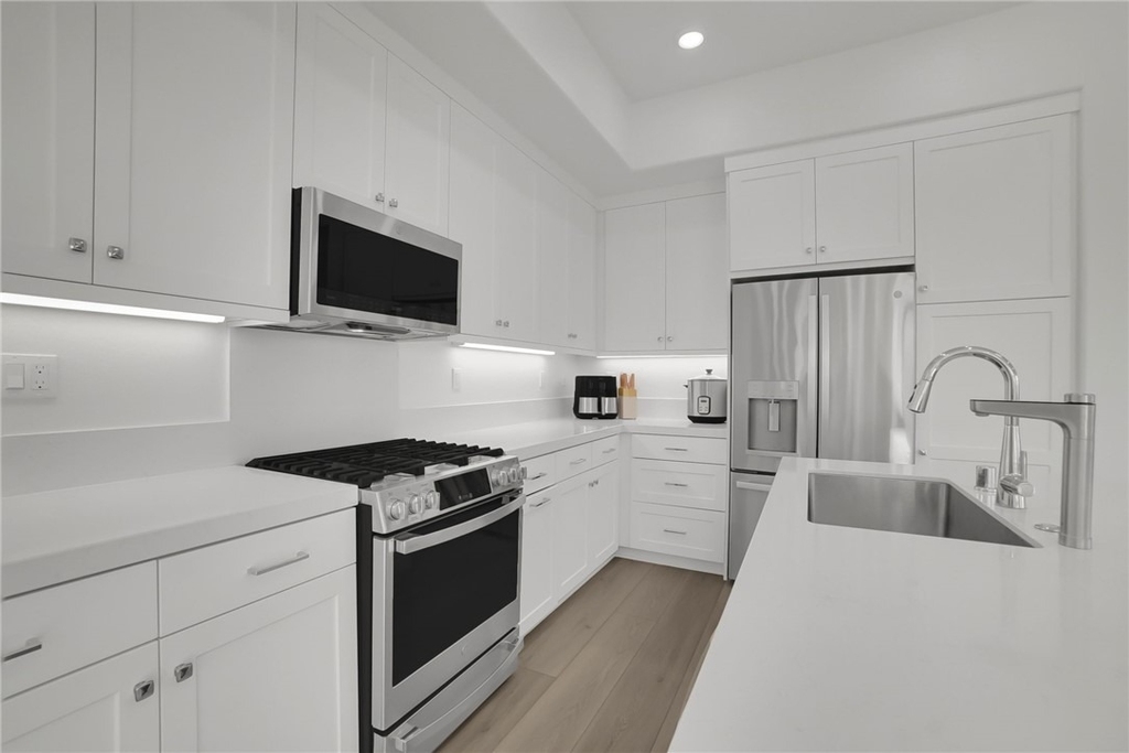 1958 Hollyleaf Terrace - Photo 16