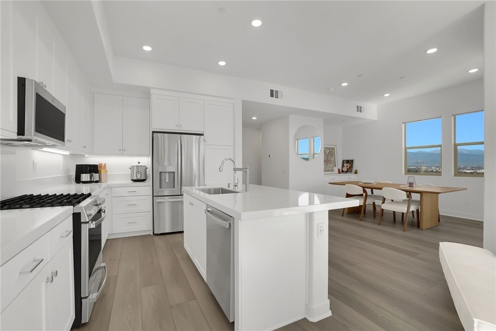 1958 Hollyleaf Terrace - Photo 14