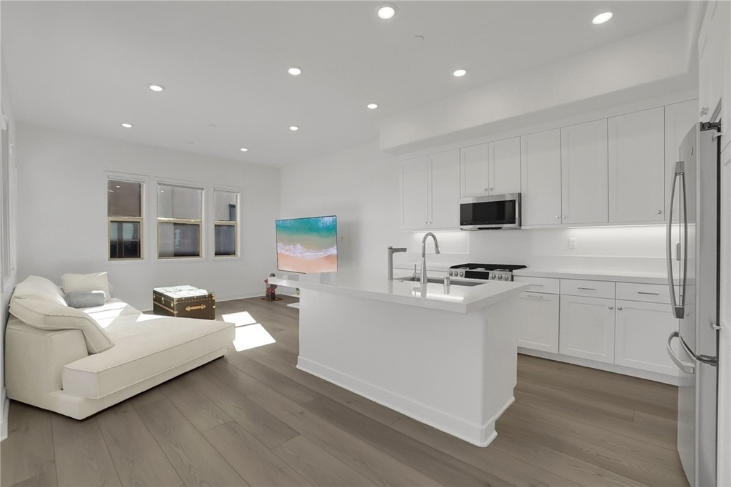1958 Hollyleaf Terrace - Photo 11