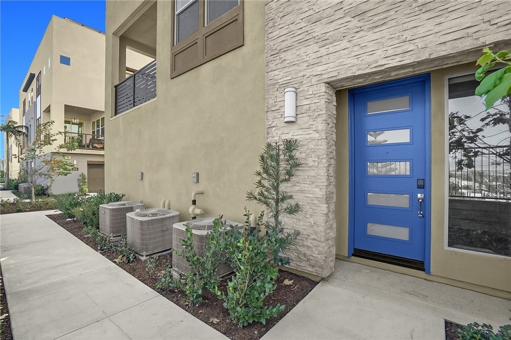 1958 Hollyleaf Terrace - Photo 3