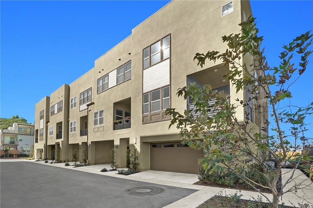 1958 Hollyleaf Terrace - Photo 1