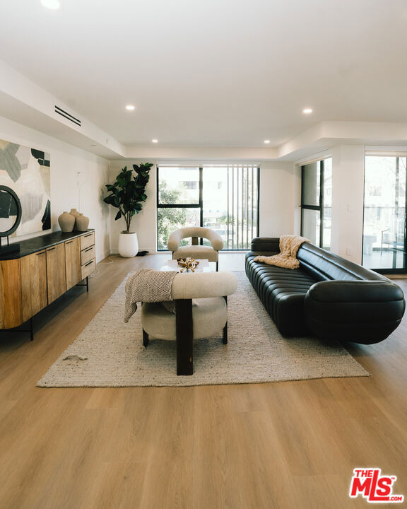 350 N Palm Drive - Photo 4