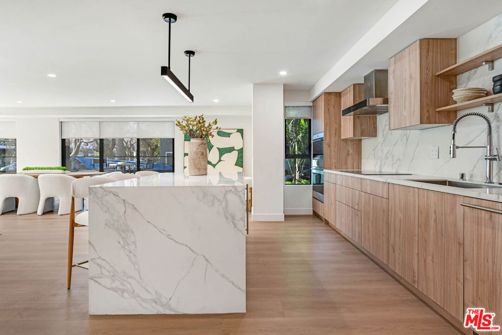 350 N Palm Drive - Photo 0