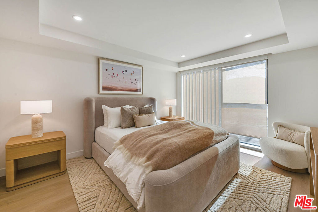 350 N Palm Drive - Photo 11
