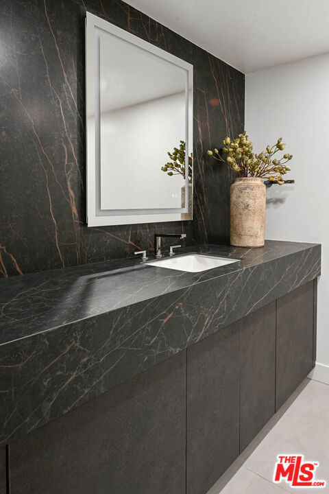 350 N Palm Drive - Photo 7