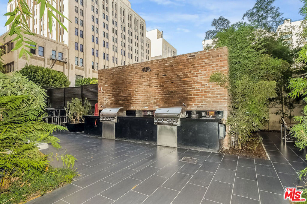 460 S Spring Street - Photo 31