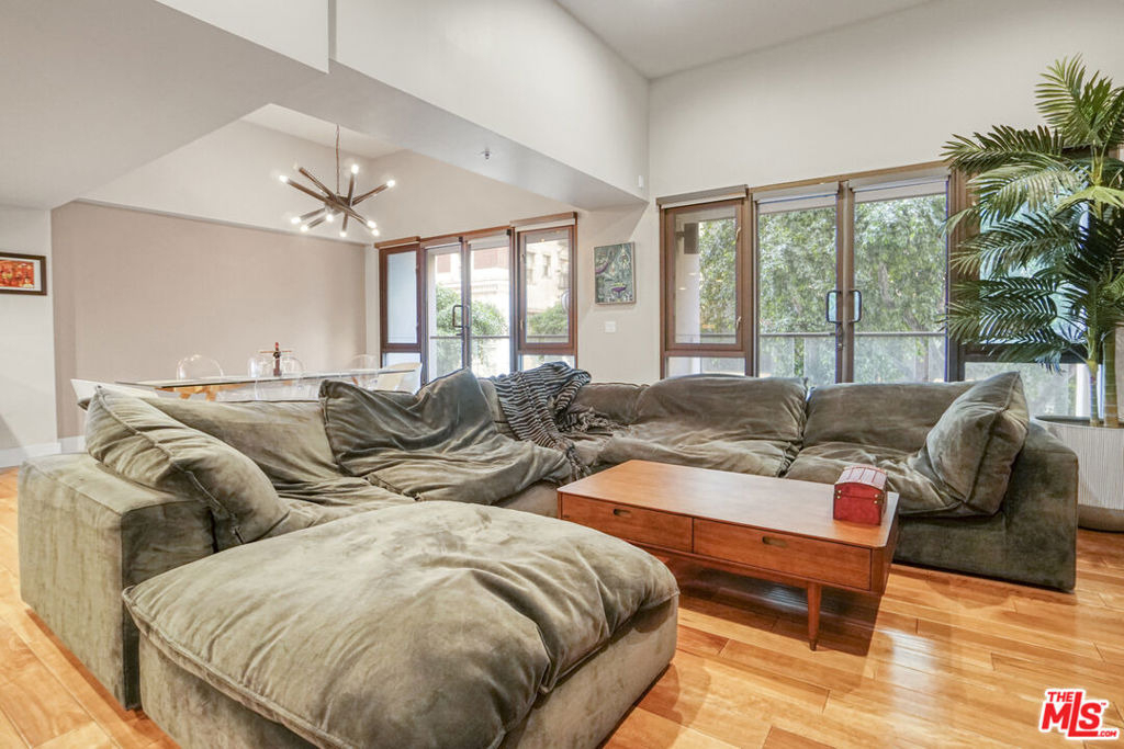460 S Spring Street - Photo 4