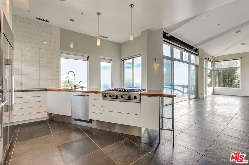 3850 Rambla Orienta - Photo 16