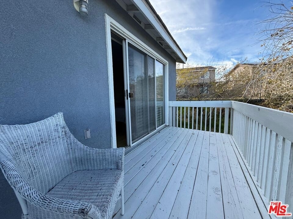 719 W Avenue Q10 - Photo 26
