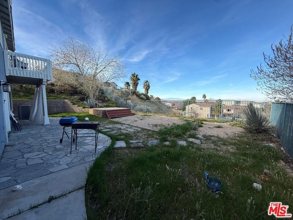 719 W Avenue Q10 - Photo 28
