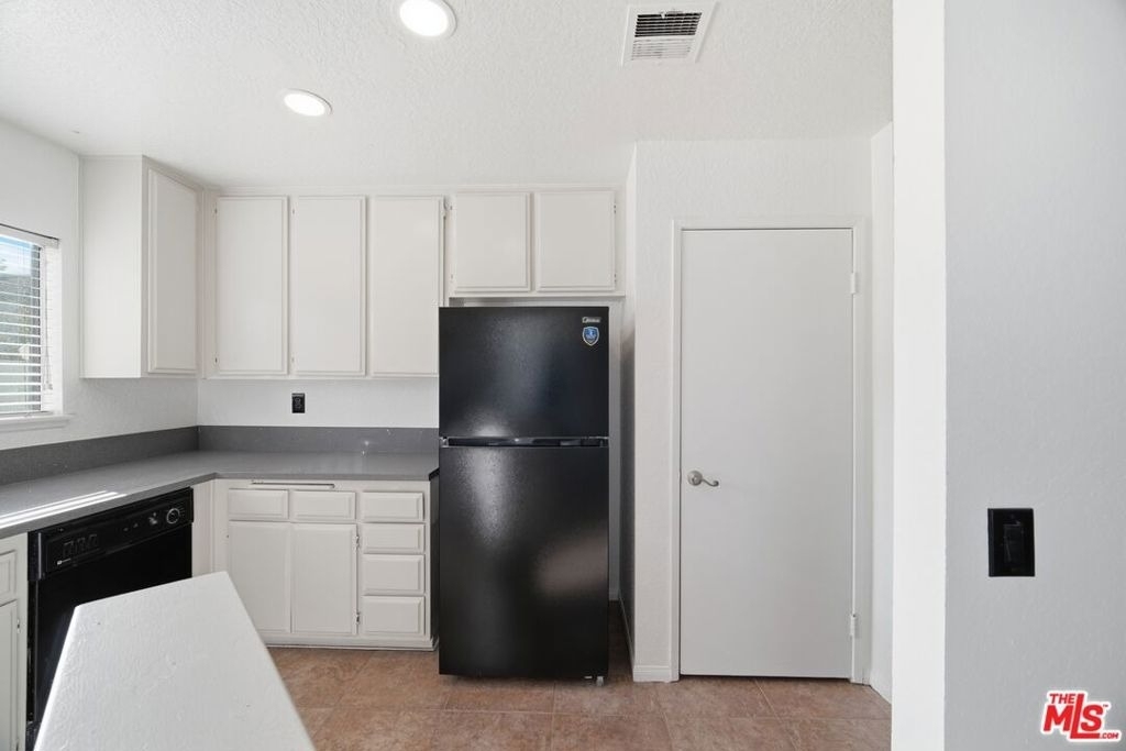 77 Willowcrest Lane - Photo 9