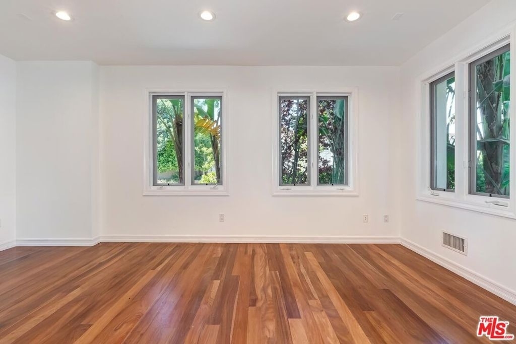2890 Forrester Drive - Photo 10