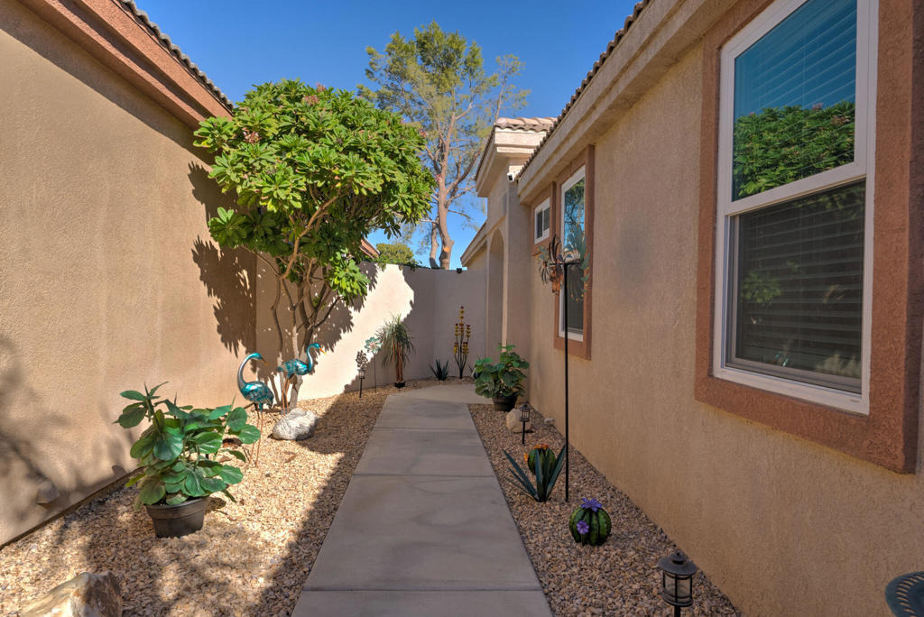 29578 W Laguna Drive - Photo 3