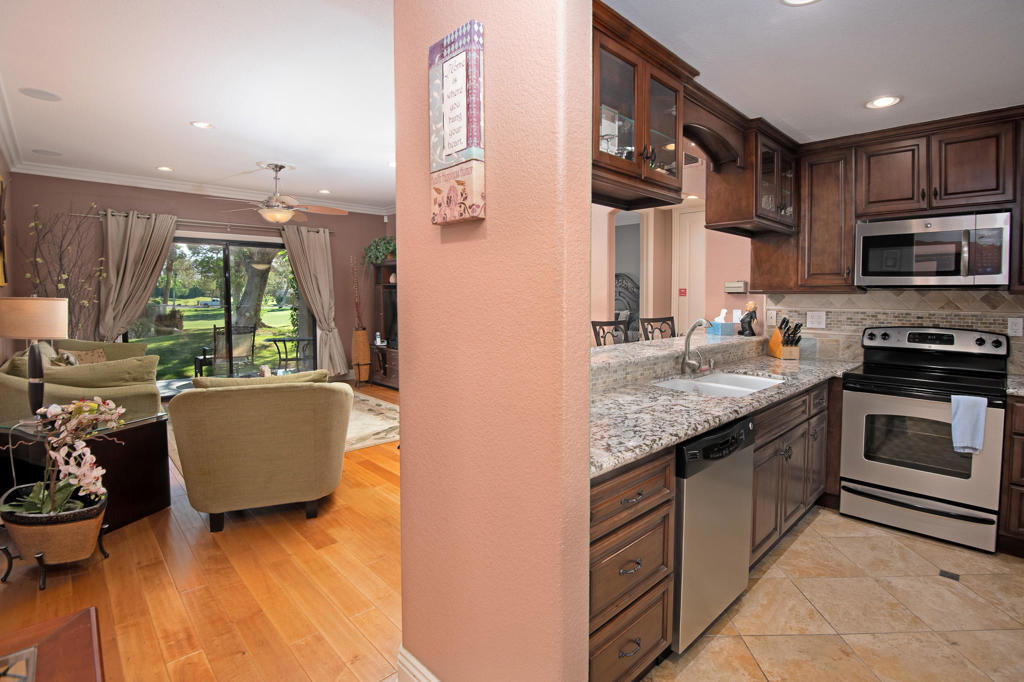 28602 Taos Court - Photo 3