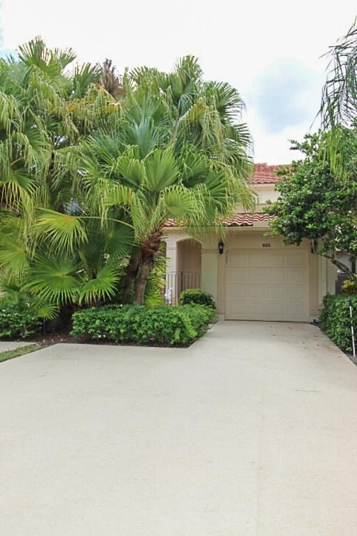 886 Windermere Way - Photo 2