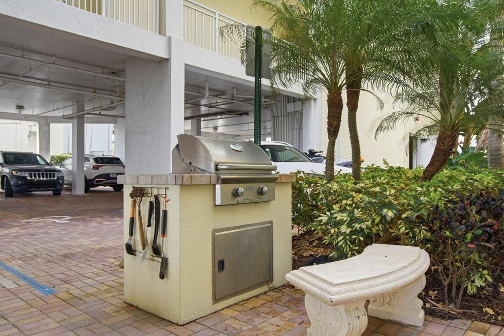 975 Nw Flagler Avenue - Photo 33