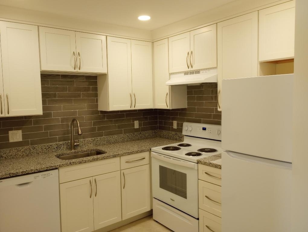 950 S Kanner Highway - Photo 2