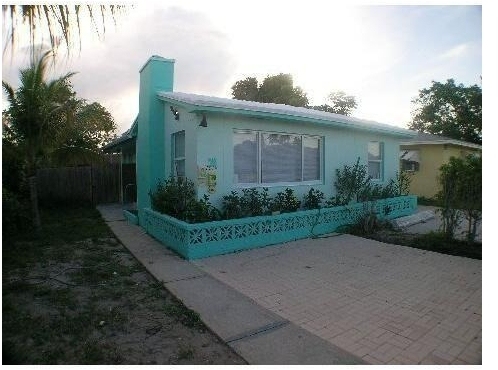1015 S K Street - Photo 0