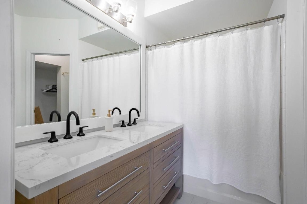 2044 Alta Meadows Lane - Photo 22