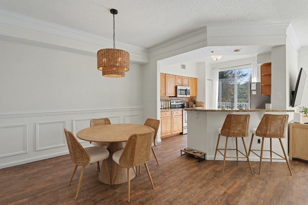 2044 Alta Meadows Lane - Photo 8