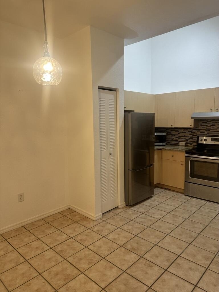 220 Crestwood Circle - Photo 21