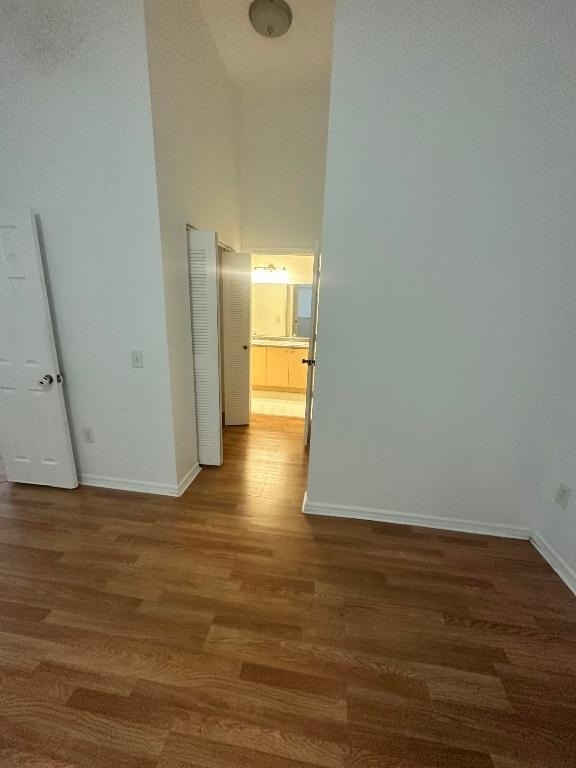 220 Crestwood Circle - Photo 3