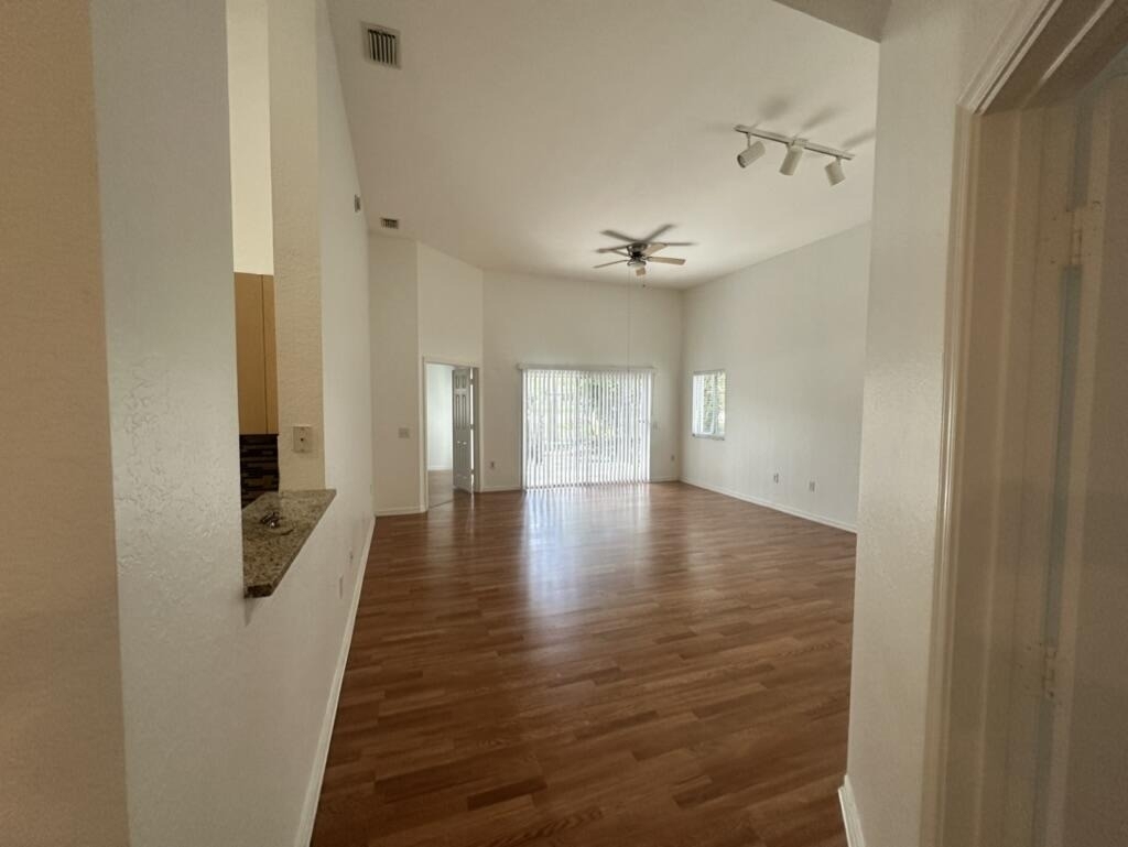 220 Crestwood Circle - Photo 24