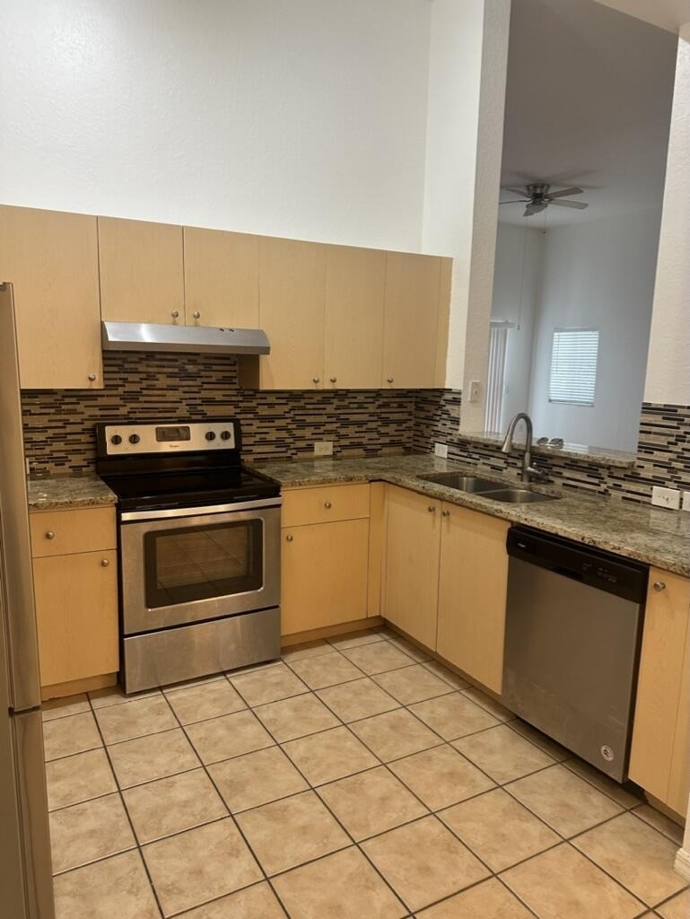 220 Crestwood Circle - Photo 22
