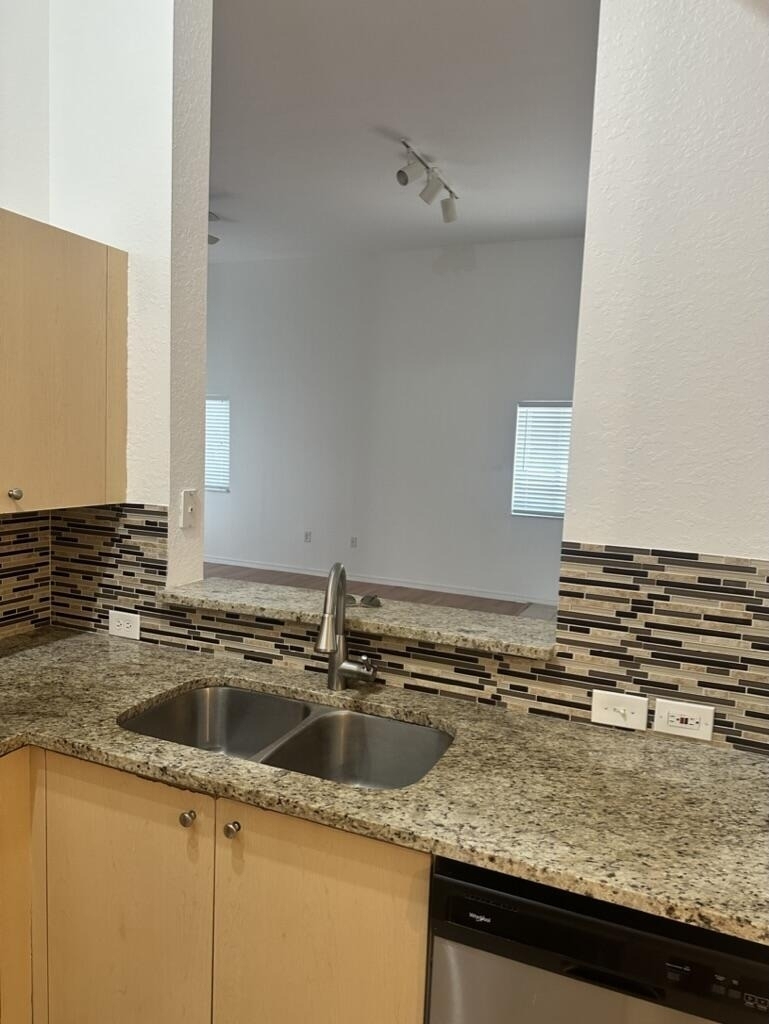 220 Crestwood Circle - Photo 23