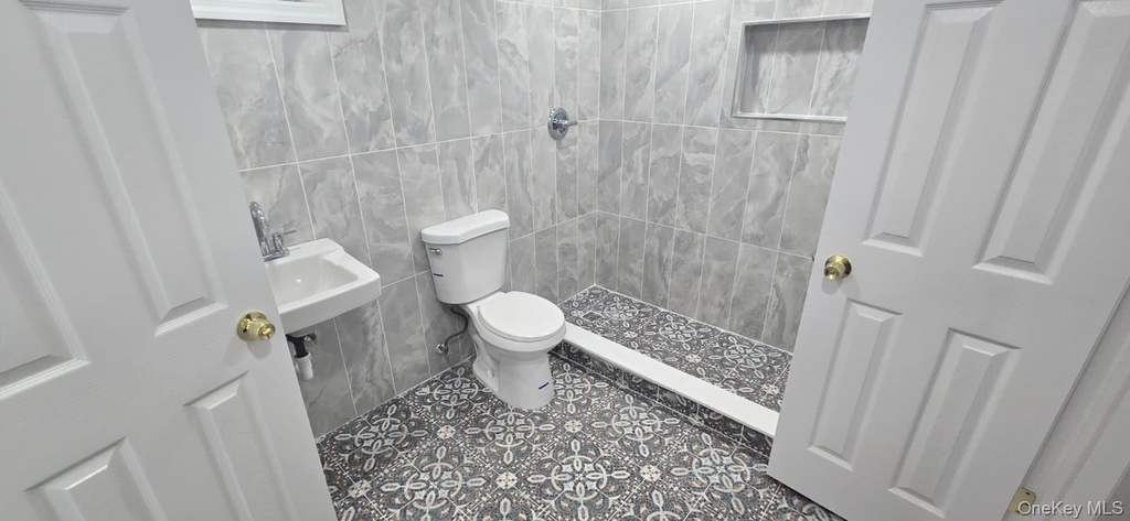 51 Peconic Street - Photo 0