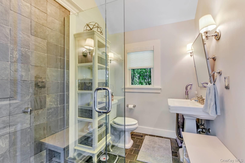 10 Henry Street - Photo 11