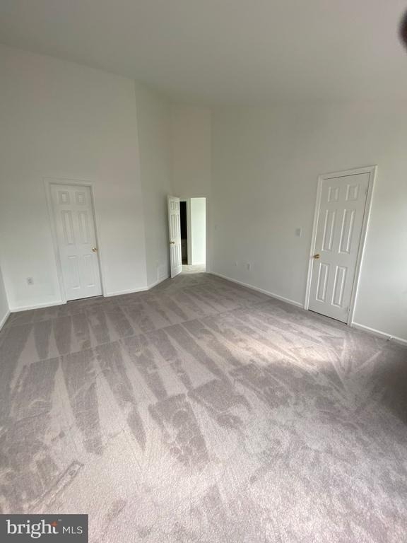 8013 Hilliard Drive - Photo 8