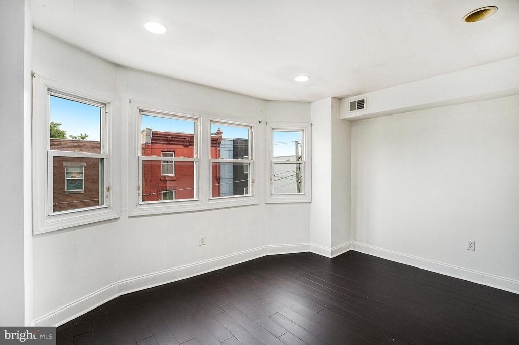 2027 N 15th Street - Photo 1