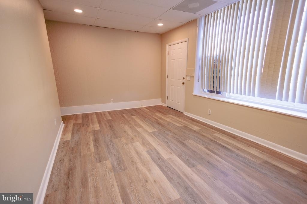 14 W High Street - Photo 3