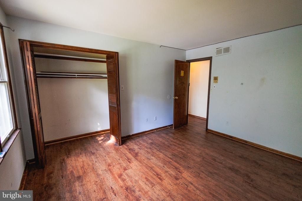 213 Laurel Avenue - Photo 13
