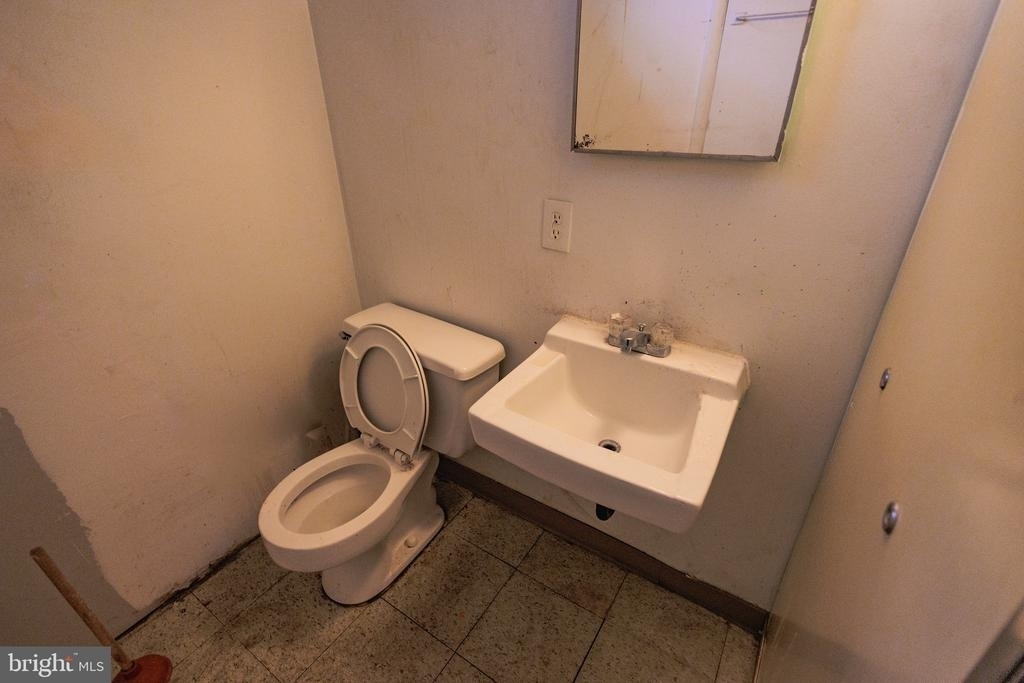 213 Laurel Avenue - Photo 23