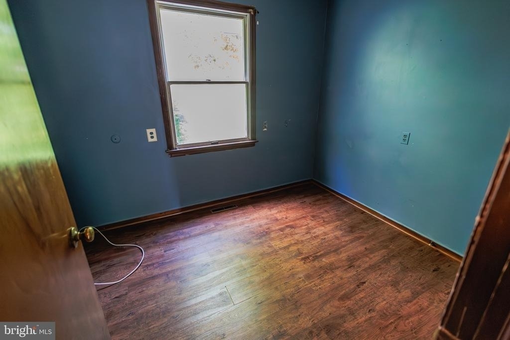 213 Laurel Avenue - Photo 14