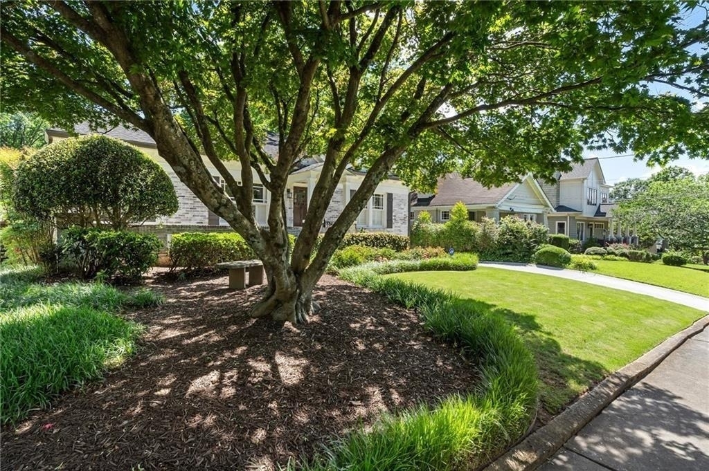 663 Yorkshire Road Ne - Photo 81