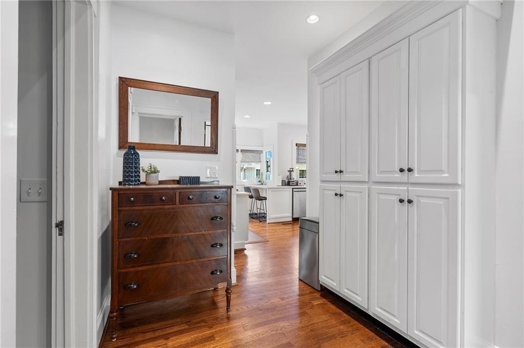 663 Yorkshire Road Ne - Photo 40
