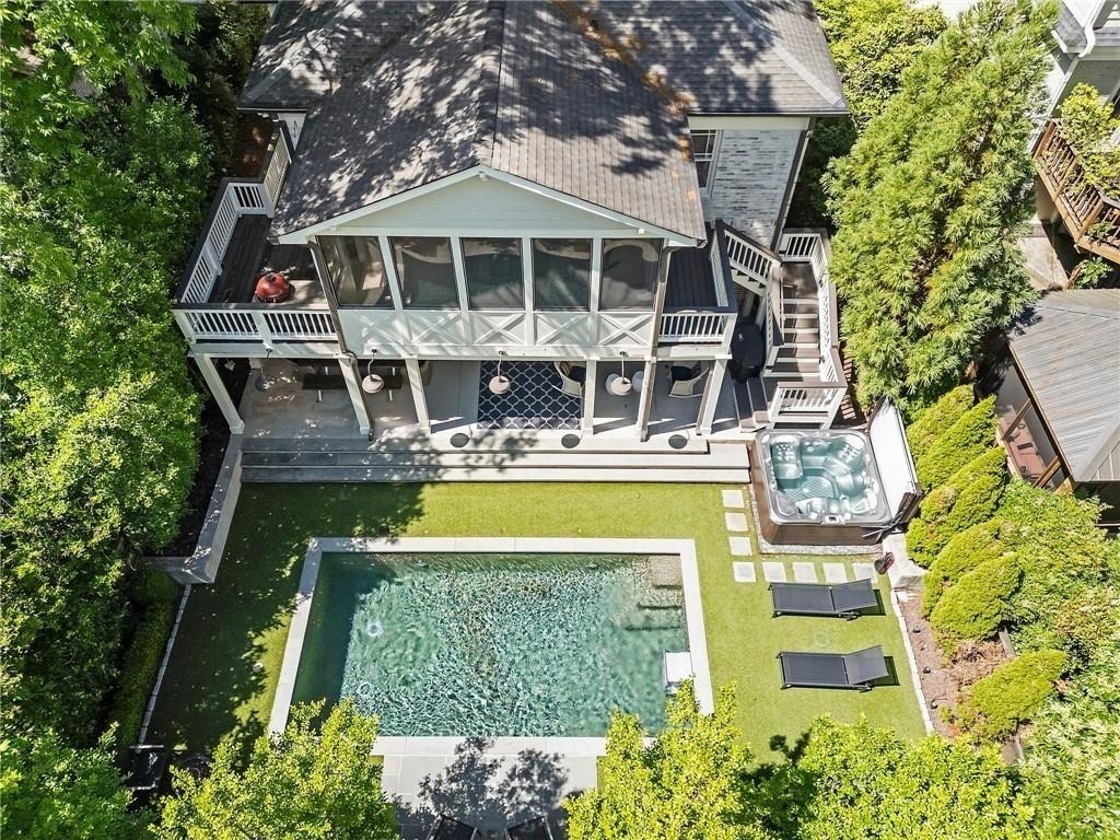 663 Yorkshire Road Ne - Photo 8