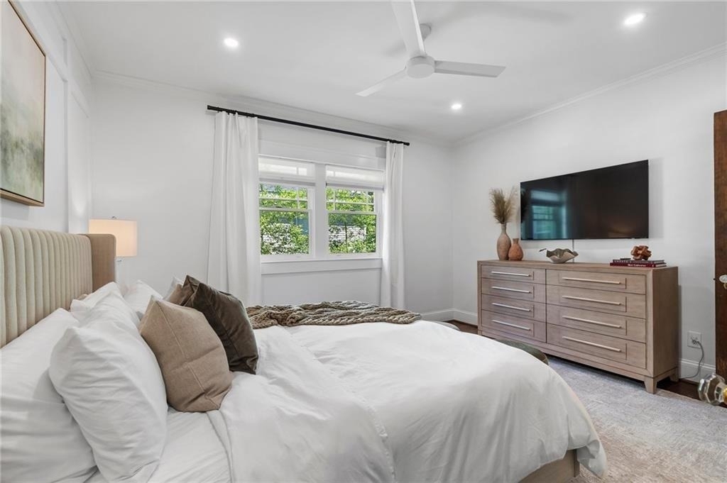 663 Yorkshire Road Ne - Photo 43